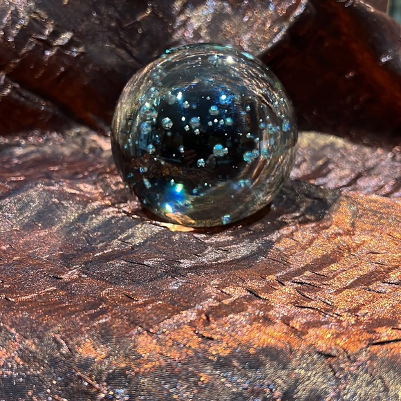 Clear Globe Paperweight - Picture 4 of 5